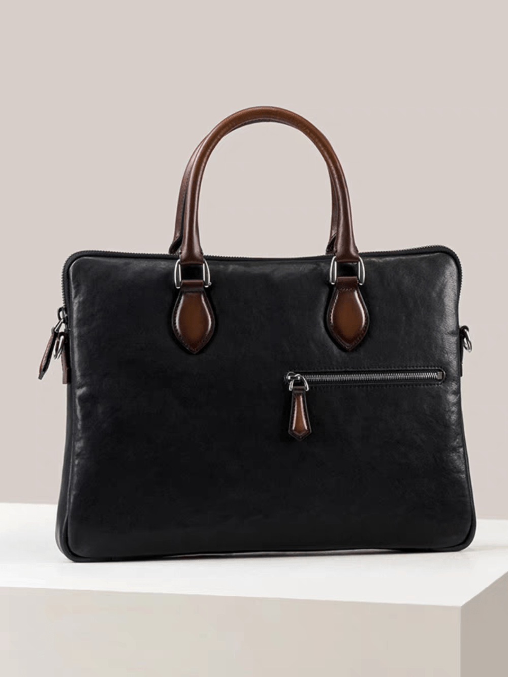 Borsa porta laptop da 15 pollici in pelle di vitello importata, classica nera
