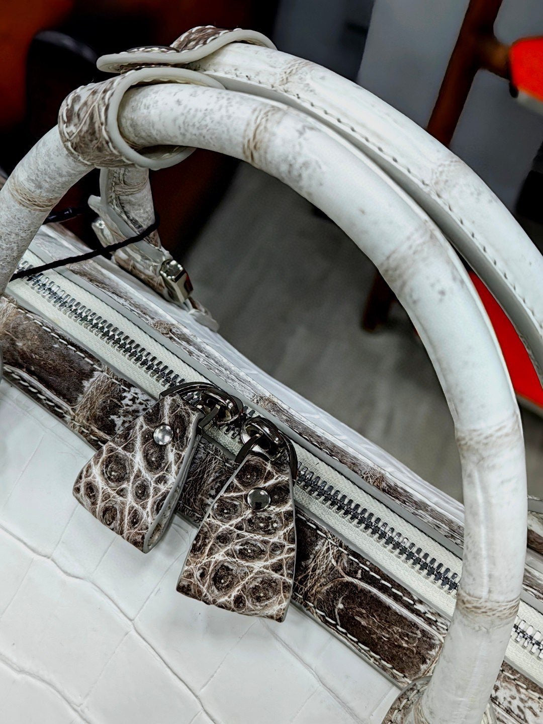 Unisex Himalayan Genuine Crocodile Leather Travel Duffel Bag, Mens Gift Weekend Bag Oversize Sport Gym Bag Medium