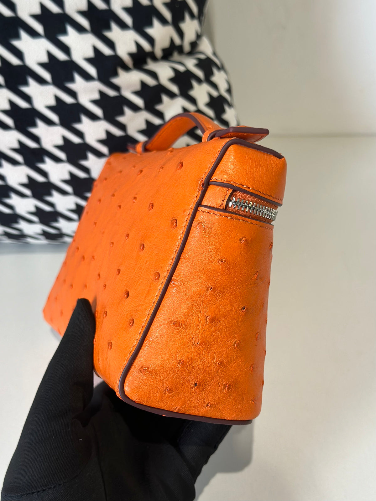 Genuine Ostrich Skin Leather Zipper Cosmetic Handle Bag