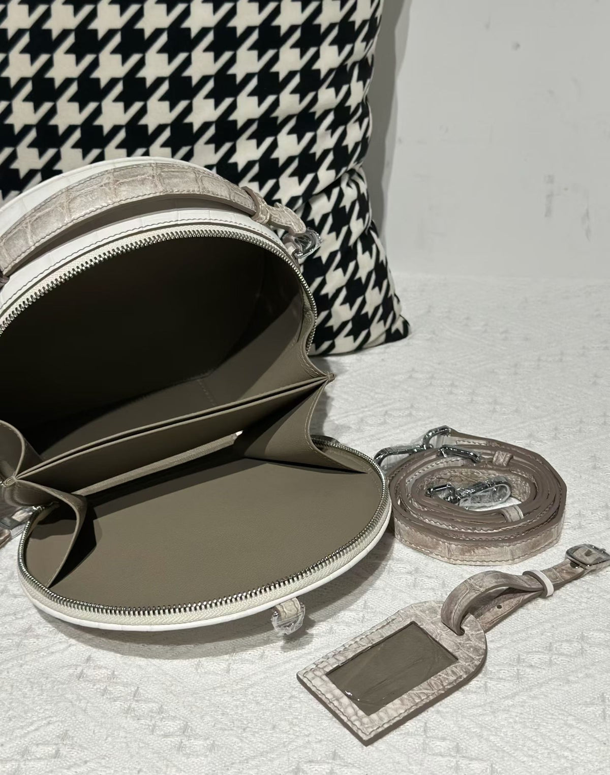 Crocodile Apple Bag , Himalaya White Crocodile Leather Round Circle Apple Bag
