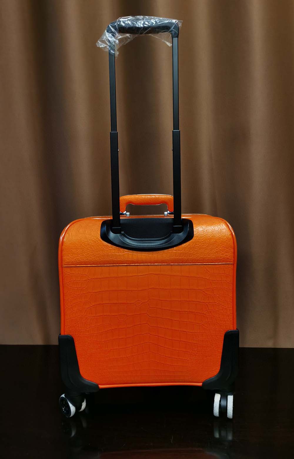 Valigia da cabina mini 15 in in pelle di coccodrillo arancione