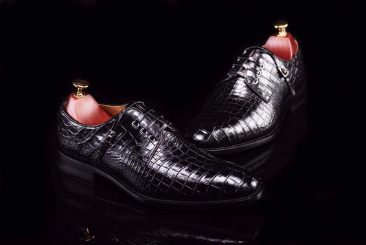 Preorder Lace-Up Shoes In Black Crocodile Skin Leather Black
